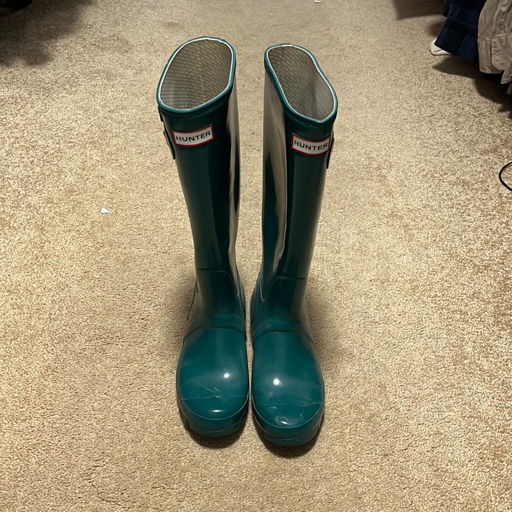 Hunter boots-Teal color, Adult size 6M/7F, UK 5- Welly Socks included!